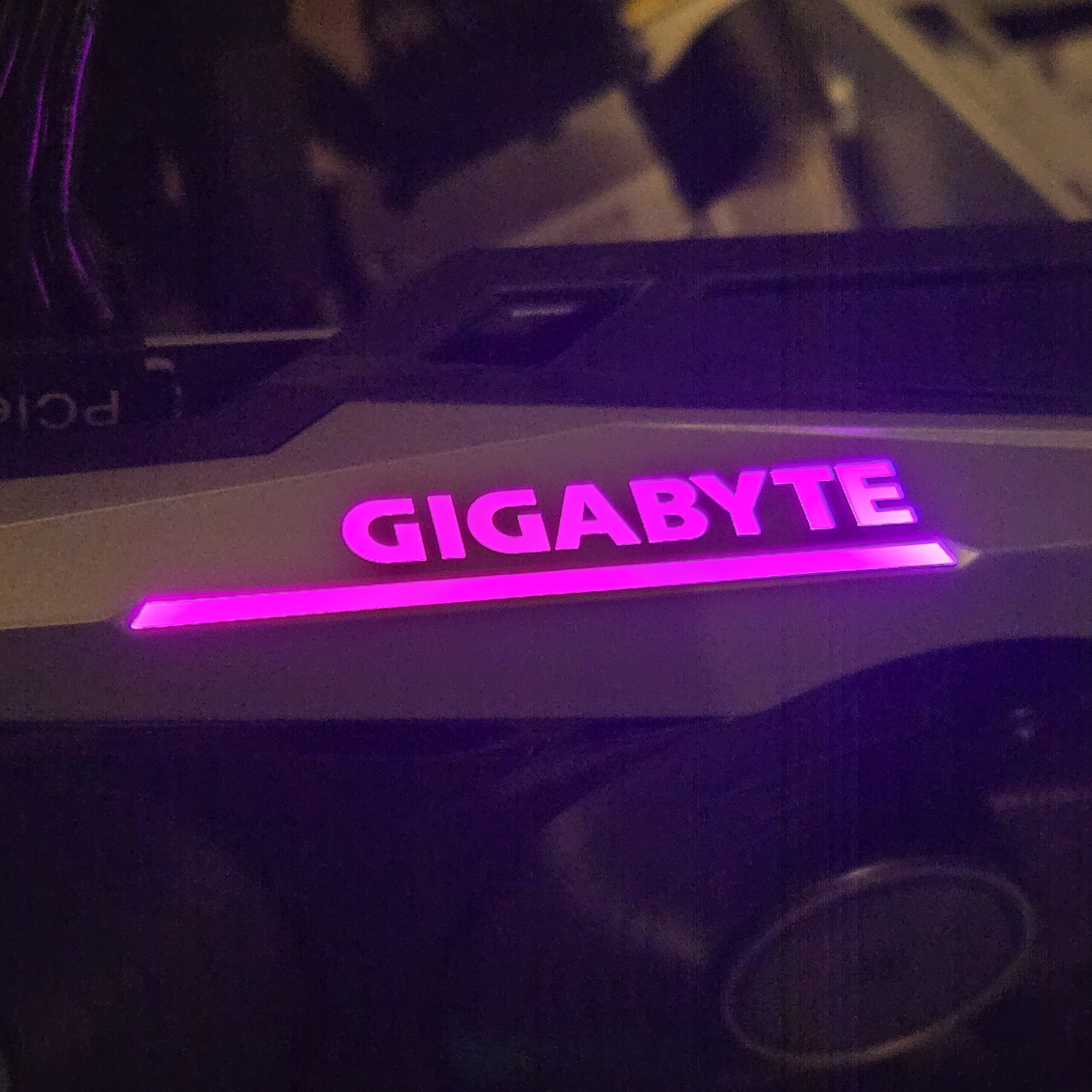 Gigabyte RTX 3060 GAMING OC 12GB GDDR6 (Rev 2.0) | Triple Fan | RGB | Like New - Image 5