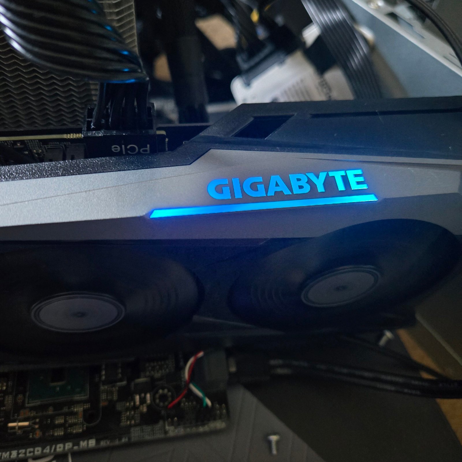 Gigabyte RTX 3060 Ti GAMING OC 8G Rev2.0 8GB RGB Lights Fresh Paste & Pads - Image 2